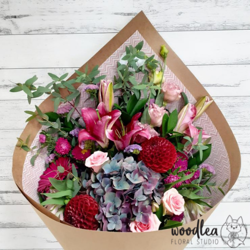 Sweetheart valentines bouquet, Valentines flowers, Free delivery to Nelson and Richmond